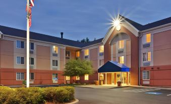 Candlewood Suites East Syracuse - Carrier Circle