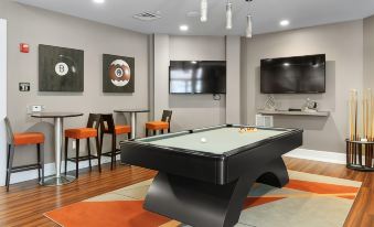 City Living in Downtown Raleigh Luxury Apt 2