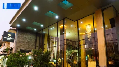 Hotel Dharmein