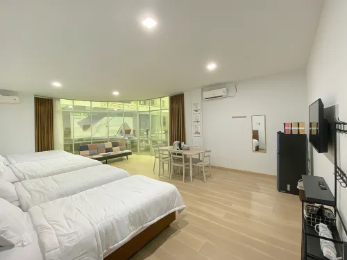 CN Homestay A2 Floor 1 at Nagoya Hill Mall Hotels in Nagoya