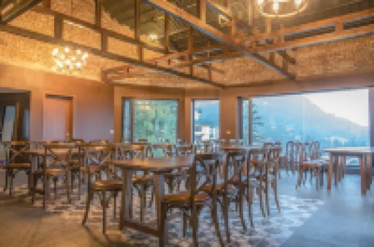 Sapa Pine Hill Eco Lodge