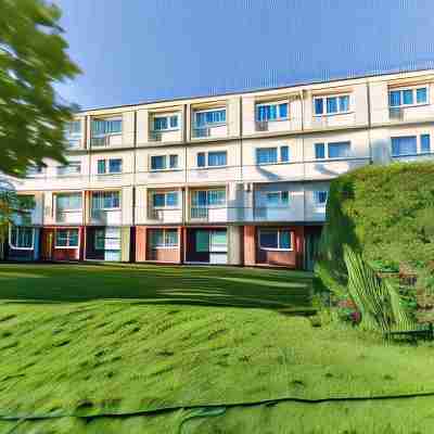 Hôtel GOLDEN TULIP ROISSY SAINT WITZ Hotel Exterior