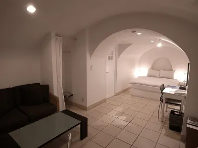 Villa Santorini Hotels near Usa Shiokaze Park