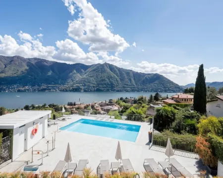 ホテル アスニーゴ チェルノッビオのホテル