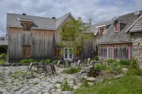 Auberge Le P'tit Bonheur Các khách sạn ở Saint-Joachim