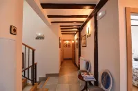 Casa de la Cadena Hotels in Asiain