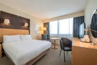 ฮอลิเดย์ อินน์ กลาสโกว์ แอร์พอร์ต บาย IHG โรงแรมใน