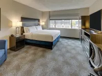 DoubleTree by Hilton St. Louis Forest Park Hotels near Fox Theater