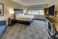 DoubleTree by Hilton St. Louis Forest Park - 4-Star
