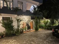 Holiday Inn Unawatuna - 2-Star
