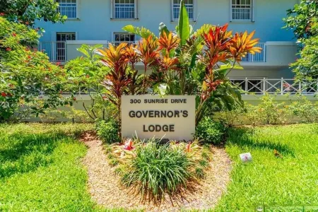 Charming 2br with BEACH ACCESS and full amenities