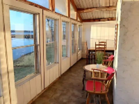 Year-Round: Amazing Sunrises, 150ft Shore, Private Boat Launch/Dock, Hot Fishing Hotele w: Alburgh