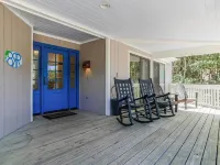 Quintessential BHI escape.  NEW! Updated Beach House