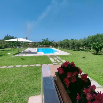 Villa Lauro Luxury B&B