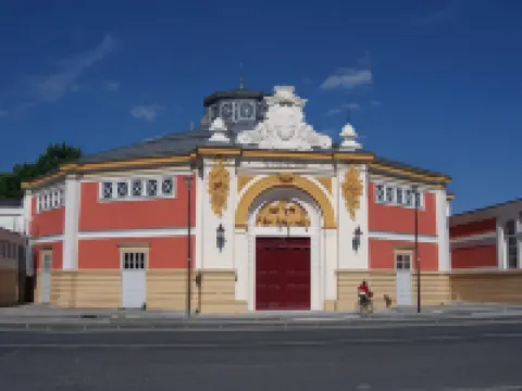 宜必思尚品香檳地區沙隆中心飯店 住宿飯店