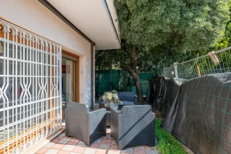 Santa Rita Roomy Apartments Отели рядом с достопримечательностью «Amusement Park»