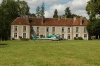 Château de Sury Hotels in Nolay