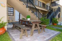 Tropic Isle Hotel & Apartment - Alojamientos