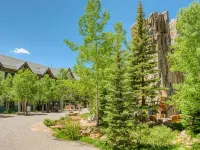 Peregrine Hotels in Copper Mountain