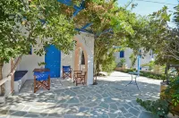 Sea View Apartments & Studios