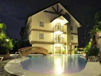 Chocolate and Berries Hotel - プール