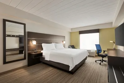 Holiday Inn Express & Suites FT MYERS EAST- THE FORUM by IHG Hotels near List Distillery