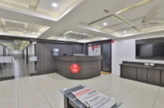 Hotel Nova Cross Road Hotel di 