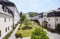 Kloster St. Josef - Tagungs- und Gästehaus Hotels in der Nähe von Jura Zoo