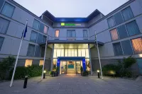 Holiday Inn Express London - Stansted Airport Các khách sạn ở Stansted
