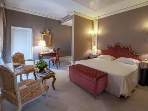 Ca' Sagredo Hotel