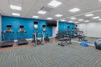 Holiday Inn Express & Suites Wooster Hotels in Wooster Township