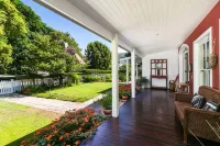 African Breeze Guesthouse Hotels in Brenton-on-Sea
