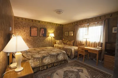 Midnight Sun Inn Hotels in 