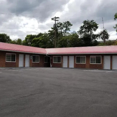 Budget Inn Breezewood
