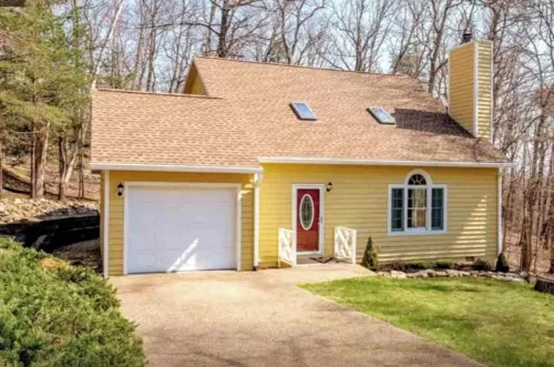 Cozy Fall retreat in Massanutten Four Season Mountain Resort ski, bike, fish