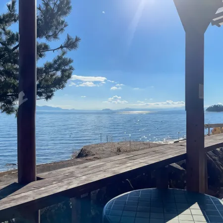 Biwa-Lakeside Cottage B B Dylan