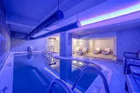 Royal Termal Hotel - Pools
