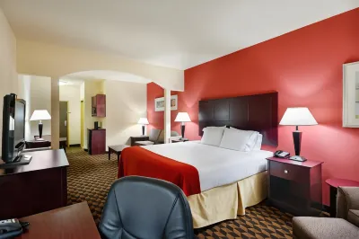 Holiday Inn Express & Suites Malvern by IHG
