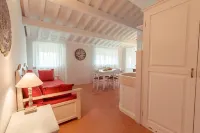 Apartment with 2 bedrooms - 30 m from the beach in downtown San Vincenzo