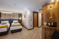 Kayhan City Hotel