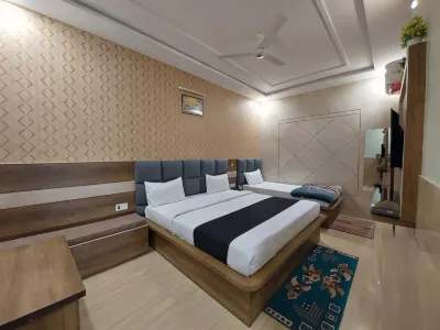 Taj Nice Point Manage by Taj Sunrise Group Hotels near Itmad-ud-Daula