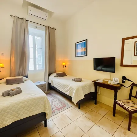 The Maltese Sun Отели в г. Слима