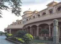 Renest Shraddha Inn - Shirdi