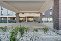 Home2 Suites by Hilton Irving/DFW Airport North Hotels near Lago de Claire