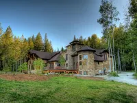 Talus Rock Retreat Hotels in Bonner County