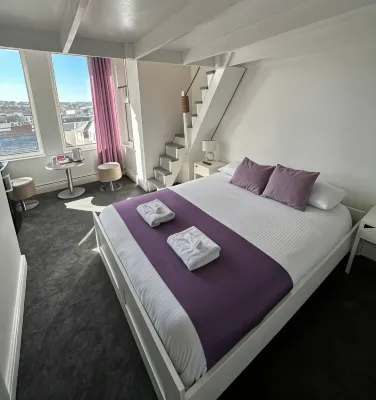 Reef Lodge Hôtels à : 