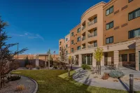 Courtyard Carson City Các khách sạn gần KKM Precision