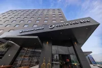 Wyndham Grand Costa Del Sol Lima Airport Hotels in 