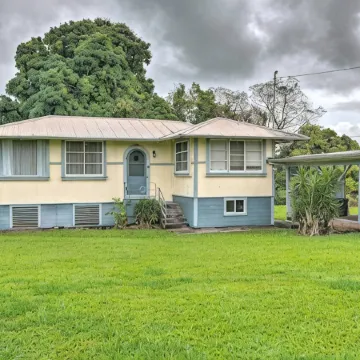 Hilo Home Base - 3 Miles to State Park and Beach!