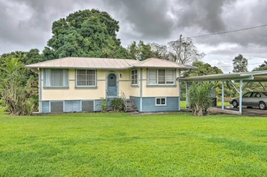 Hilo Home Base - 3 Miles to State Park and Beach!